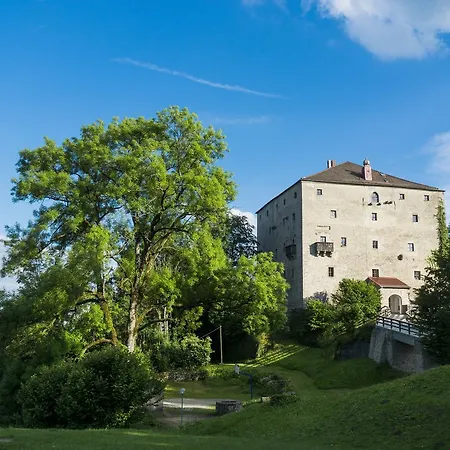 Jugendherberge Saldenburg * Saldenburg